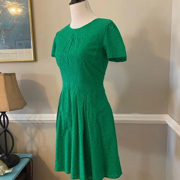 green emerald velvet dress Cynthia Rowley Ramie Dress – Perri Berri Boutique main image 1
